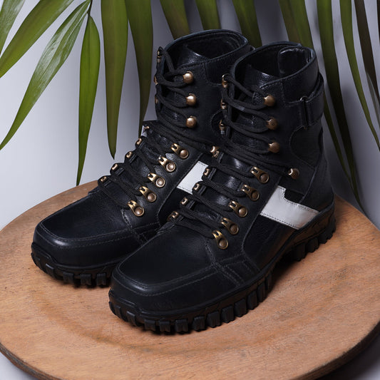 Biker Boots : Black leather Rider boots for Urban bikers with Steel toe.