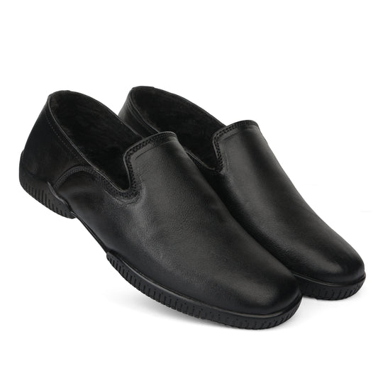 Moccasins : Black leather Moccasins with Memory foam footpad. Article : Flexi01-Black
