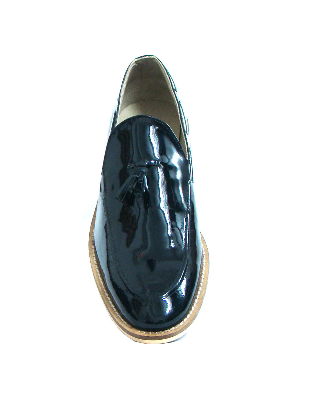 Penny loafers :  Black Patent leather Penny loafer with Tassel & Memory foam footpad. Article : HU102-BlackPantent