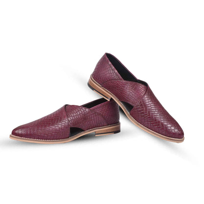 Peshawari : Alligator Wine embossed leather handmade Peshawari with Memory foam footpad. Article : P01_Alligator_Wine