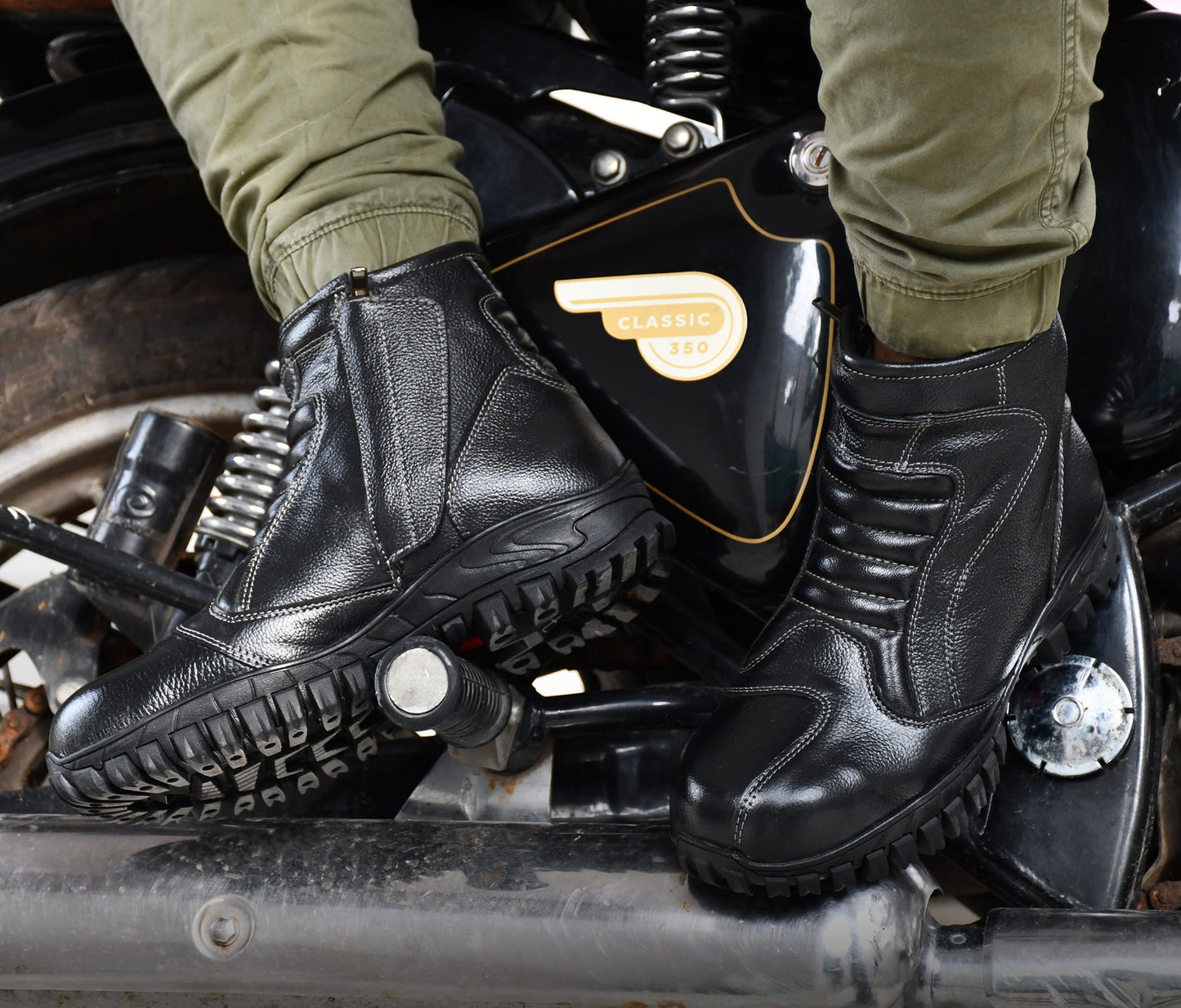 Biker Boots : Black leather Rider boots for bikers with Steel toe.