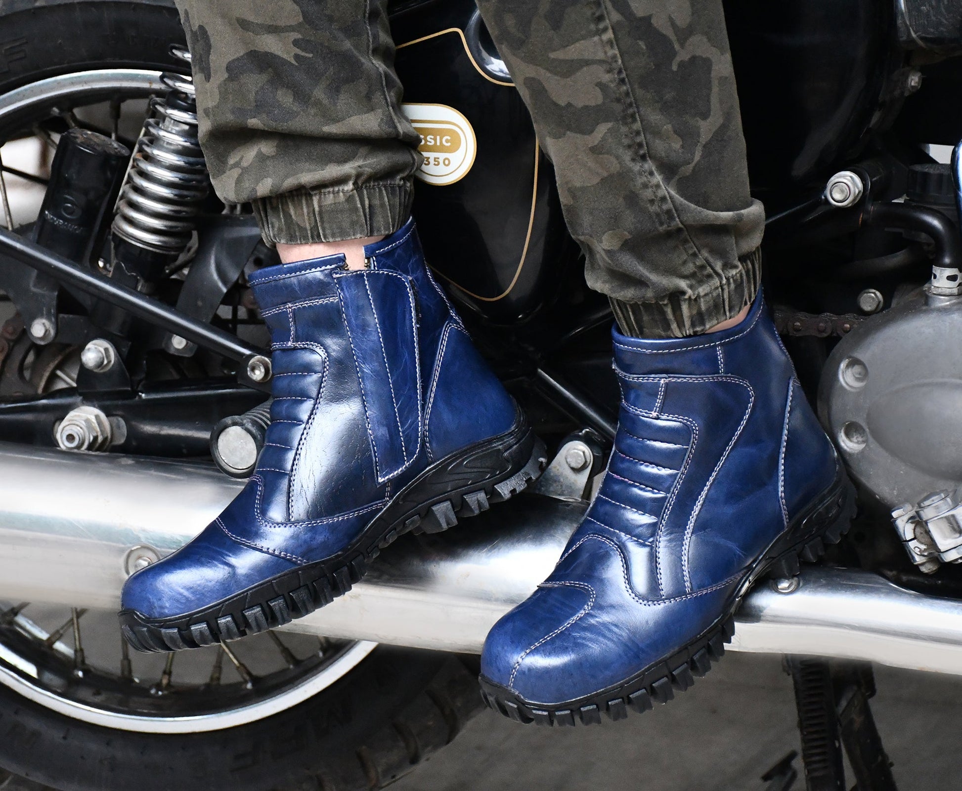 Biker Boots : Blue Rugged leather Rider boots for bikers with Steel toe.