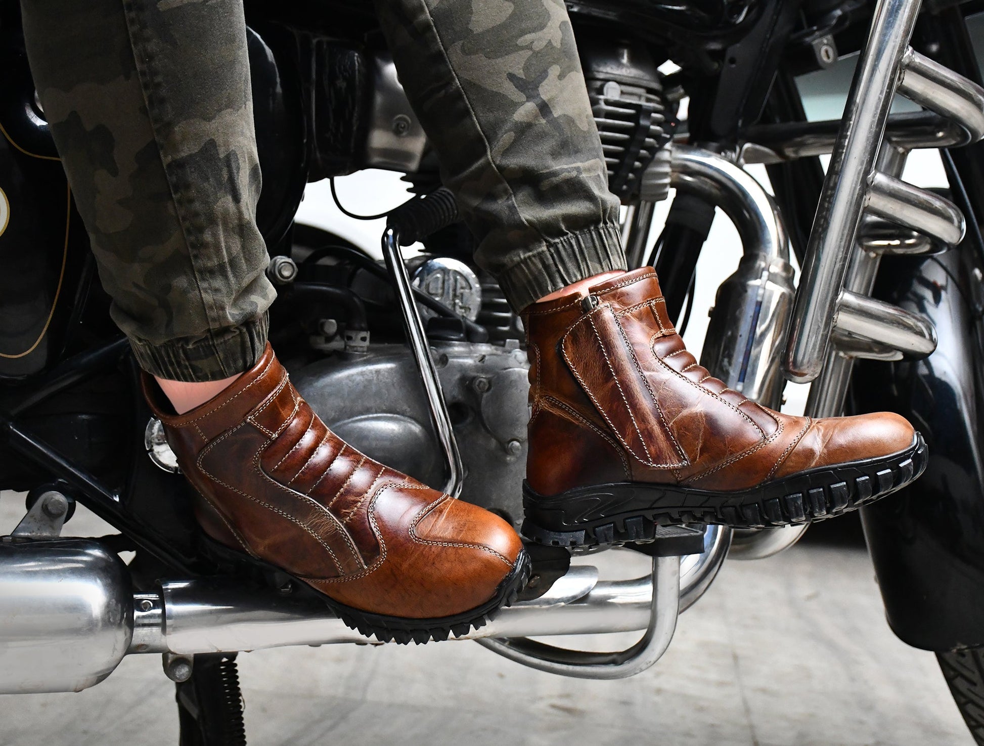 Biker Boots with Steel Toe: Brown Rugged Leather Rider Boots for Bikers