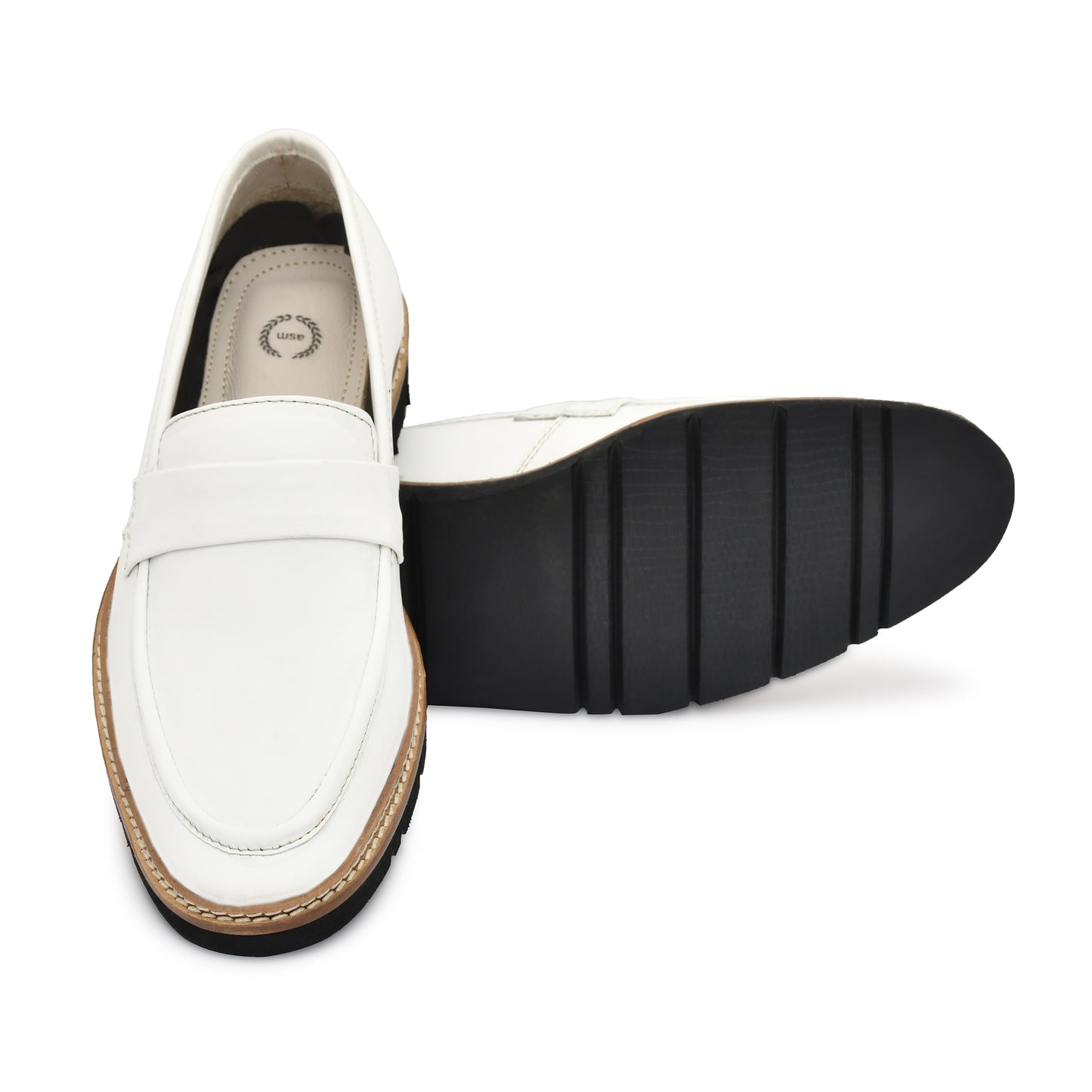 Penny loafers :  White leather Penny loafer Memory foam footpad. Article : 107PE-White
