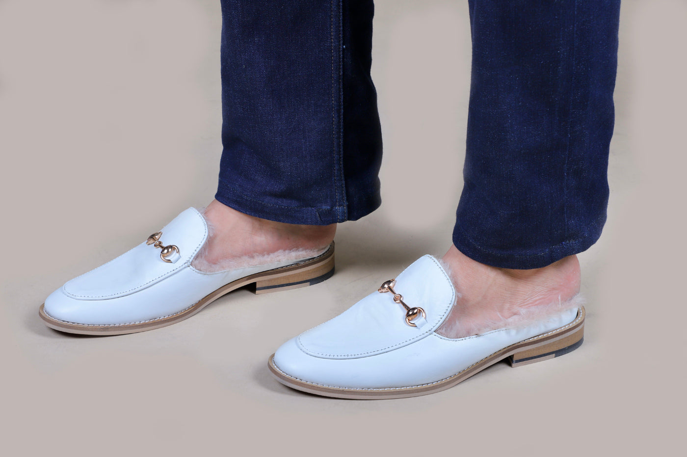 Mules : White leather Mules with Memory foam footpad. Article : Mule03-White
