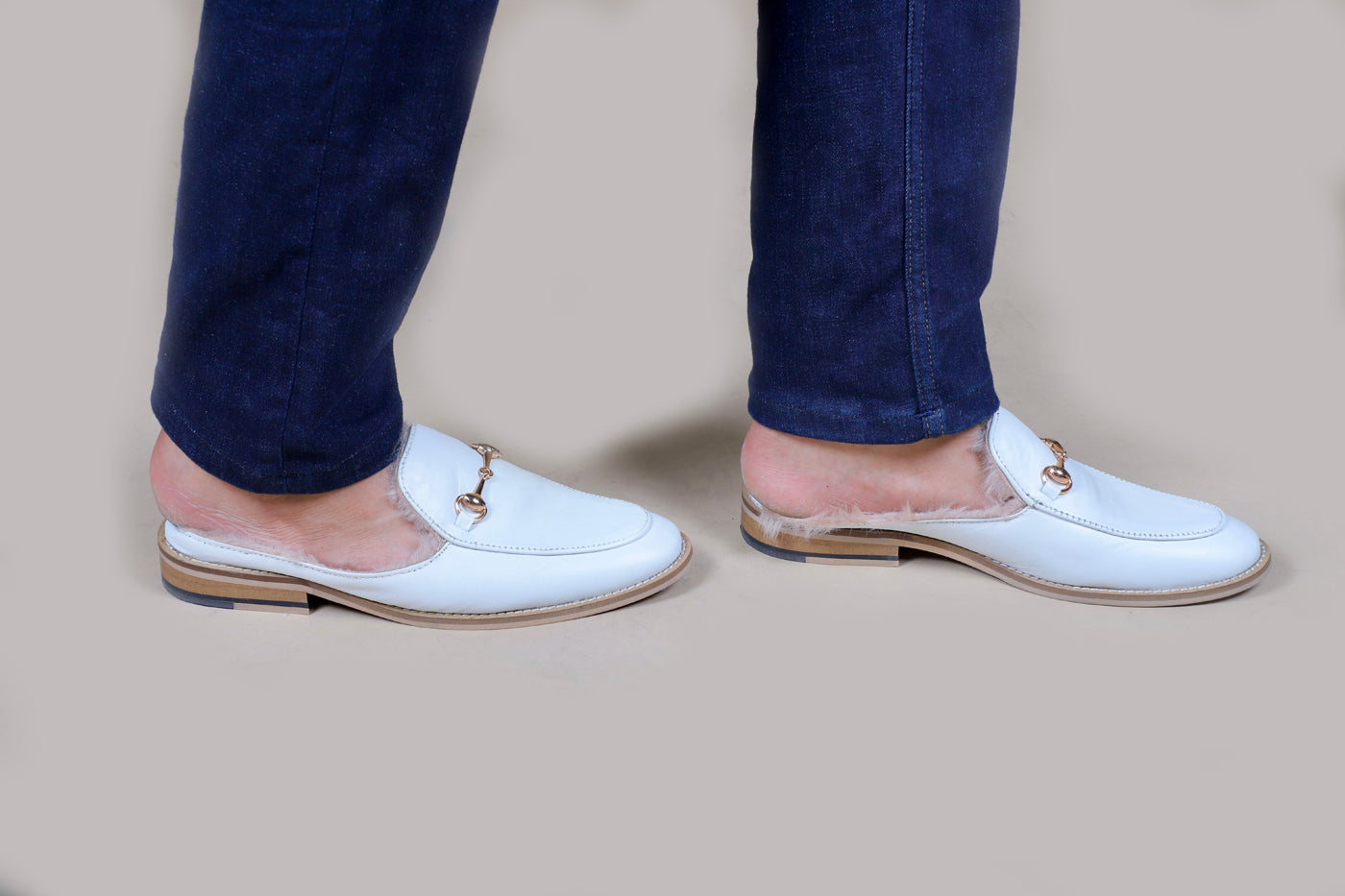 Mules : White leather Mules with Memory foam footpad. Article : Mule03-White