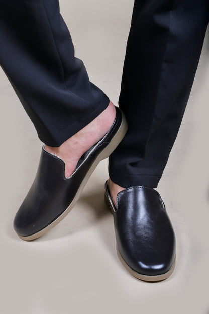 Mules : Black leather Mules with Memory foam footpad. Article : Mule01