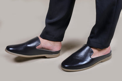 Mules : Black leather Mules with Memory foam footpad. Article : Mule01