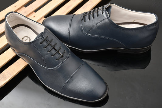Oxford Shoes : Blue leather Oxford Shoes for men with Memory foam footpad. Article : 110Blue