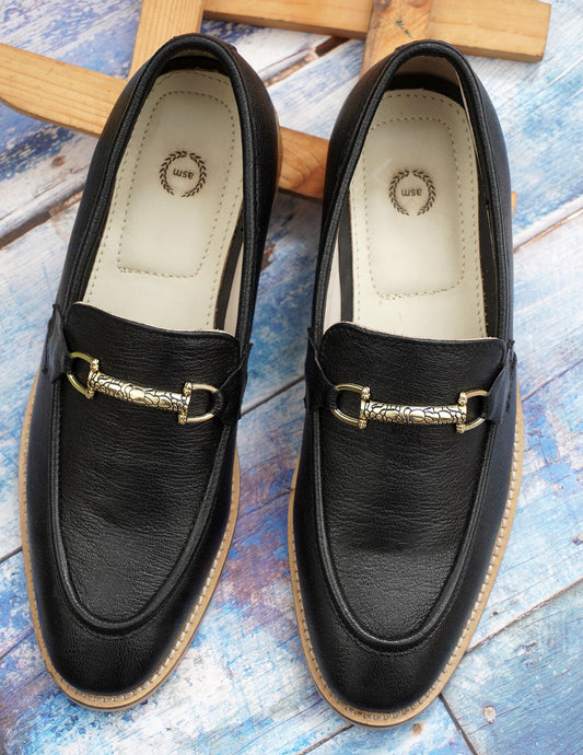 Penny loafers : Black leather Penny loafer with Memory foam footpad. Article : HU301-Black