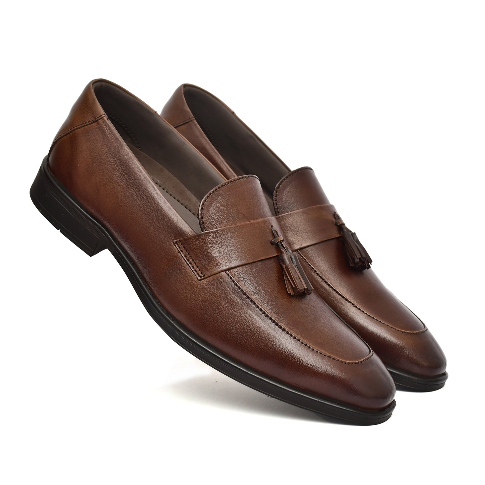 Penny loafers :  Brown leather Penny loafer with Tassel & Memory foam footpad. Article : Al108T-Brown