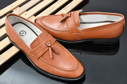 Penny loafers : Tan leather Penny loafer with Tassel & Memory foam footpad. Article : 107T-Tan