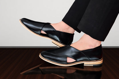Peshawari : Black leather handmade Peshawari with Memory foam footpad. Article : Peshawari01