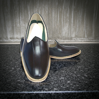 Nagras : Black leather handmade Nagras with Memory foam footpad. Article : N121 - Agra Shoe Mart