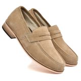 Handmade Moccasins: Suede Leather Upper, Softy leather lining & Socks, Memory foam footpad for optimum comfort. Article : HU003-Chiku